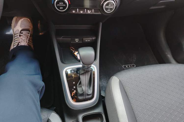 Used Kia kx1 Stonic 2019 1.4L Automatic Sport Edition China VI
