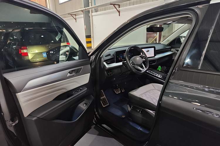 Used Volkswagen Talagon 2023 380TSI Four-Wheel Drive R-Line Cruise Edition
