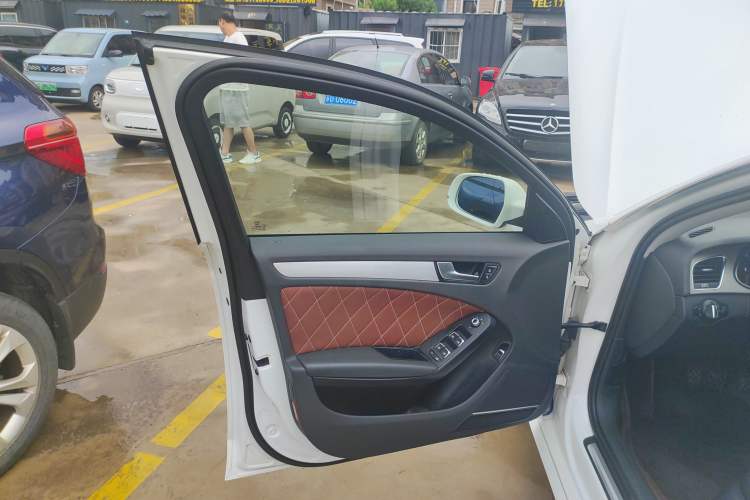 Used Audi A4L 2015 35 TFSI Automatic Standard Model
