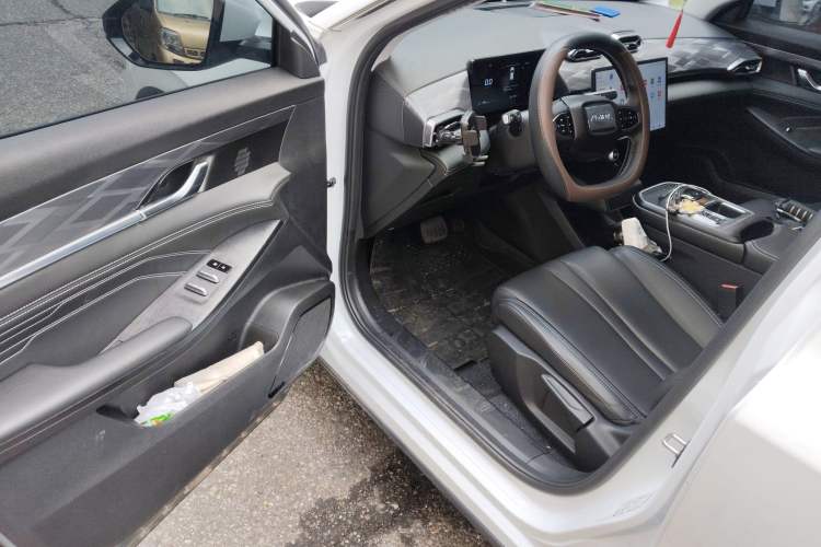 Used Dongfeng Aeolus Mage 2025 DH-i 1.5T Fashion Edition