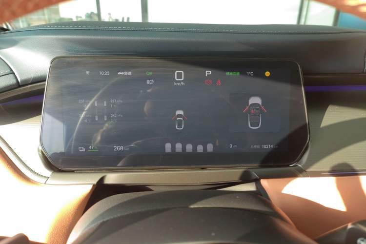 Used BYD Song L EV 2025 Intelligent Driving Version 662 km LiDAR Excellence Edition
