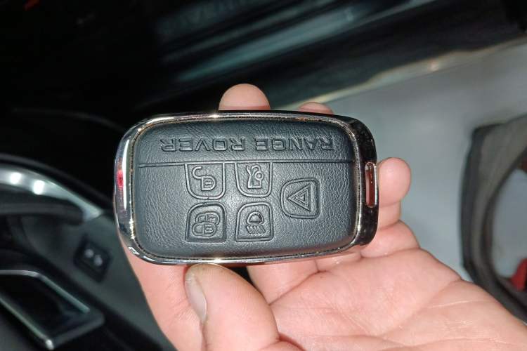 Used Land Rover Discovery Sport 2018 240 PS SE Version
