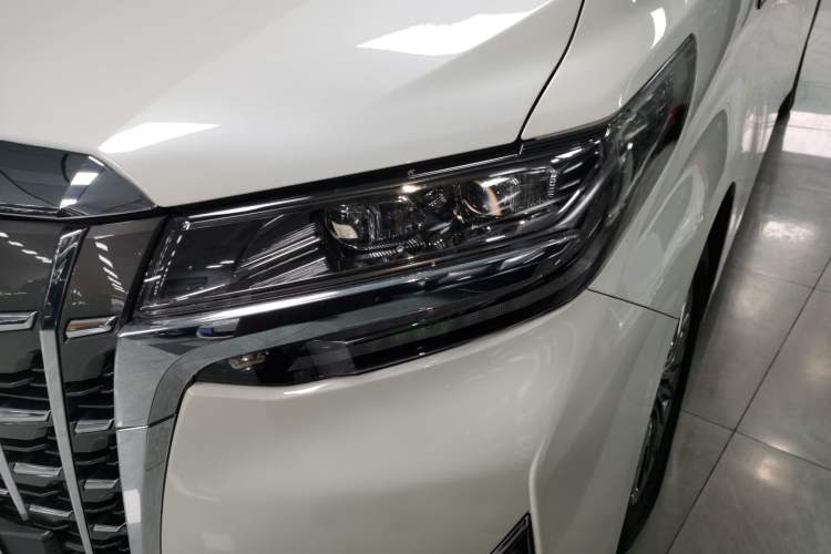 Used Toyota Alphard 2021 Dual-Engine 2.5L Prestige Edition
