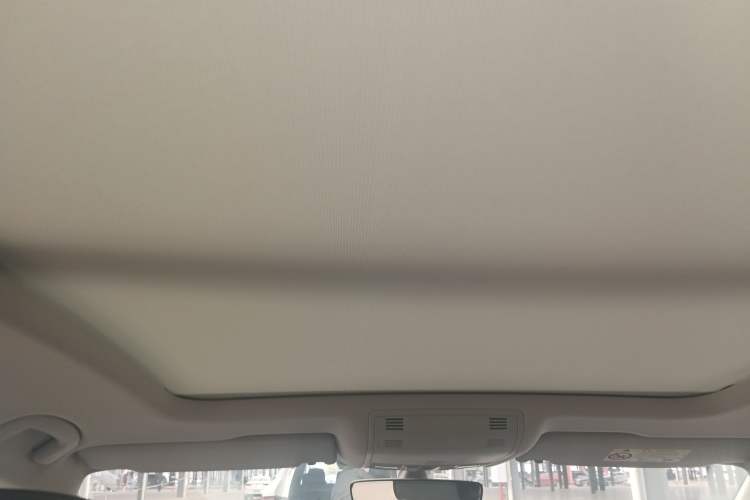 Used Volkswagen Magotan 2023 2 Million Units Limited Edition 330TSI DSG Leading Version
