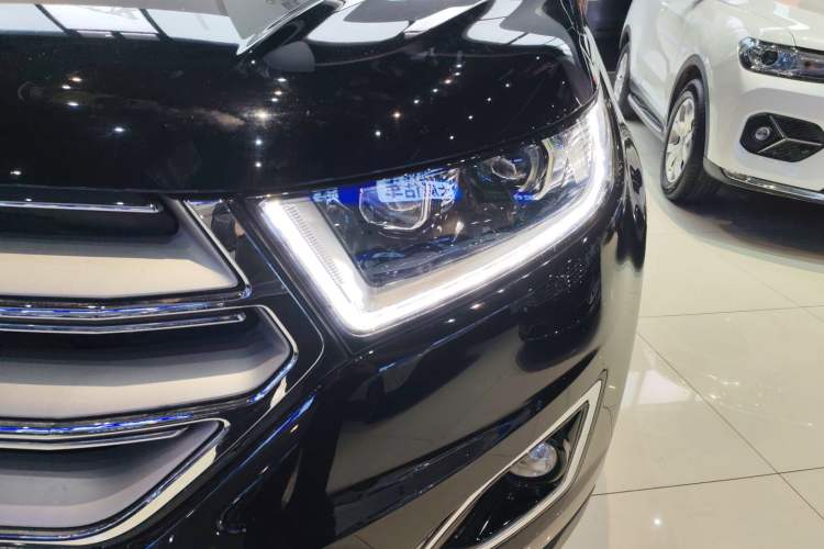 Used Ford Edge 2016 EcoBoost 245 Four-Wheel Drive Titanium Edition 7-Seater