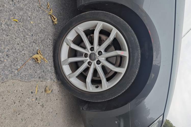 Used Audi A4L 2019 40 TFSI Fashion Edition China VI Emission Standard
