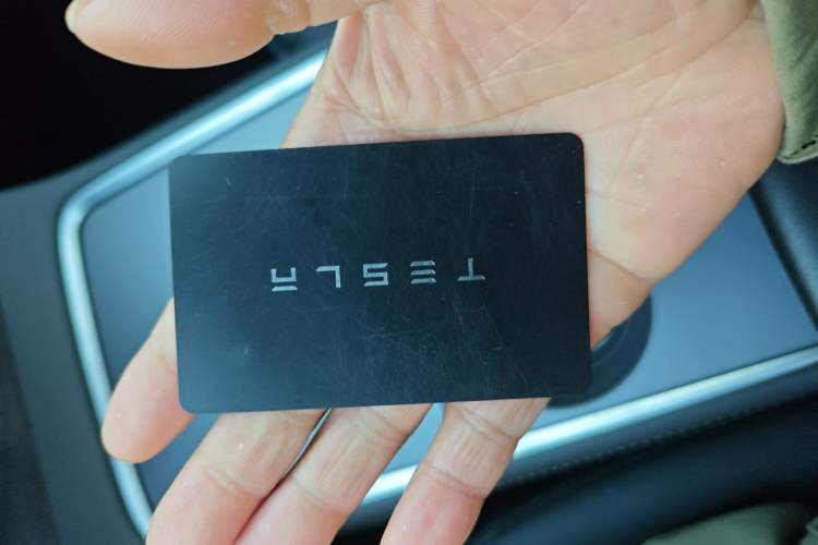 Used Tesla Model Y 2021 Long-Range All-Wheel-Drive Version 3D7