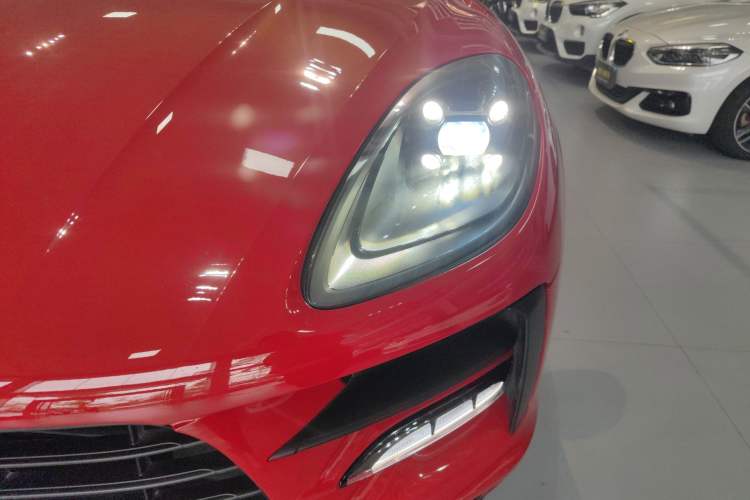 Used Porsche Macan 2021 Macan 2.0T