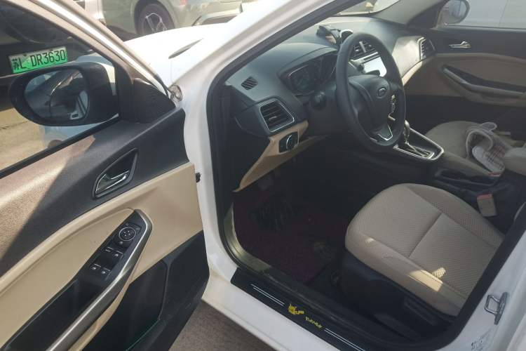 Used Ford Escort 2015 1.5L Automatic Comfort Model
