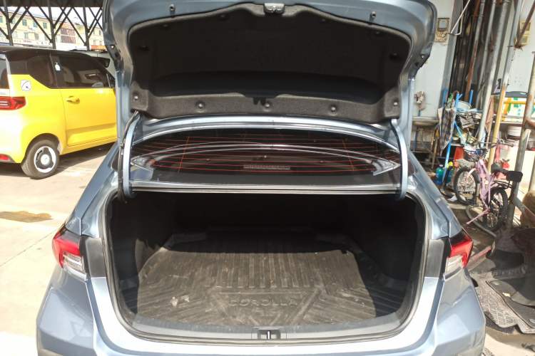 Used Toyota Corolla 2021 Dual-Motor 1.8L E-CVT Elite Edition
