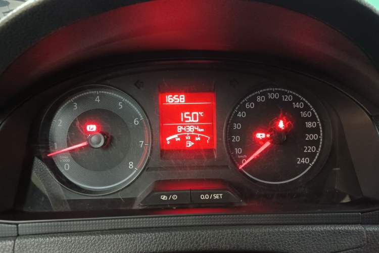 Used Volkswagen Santana 2016 1.6L Manual Fashion Edition
