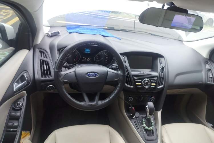 Used Ford Focus 2017 Sedan 1.6L Automatic Comfort Plus SmartDrive Edition
