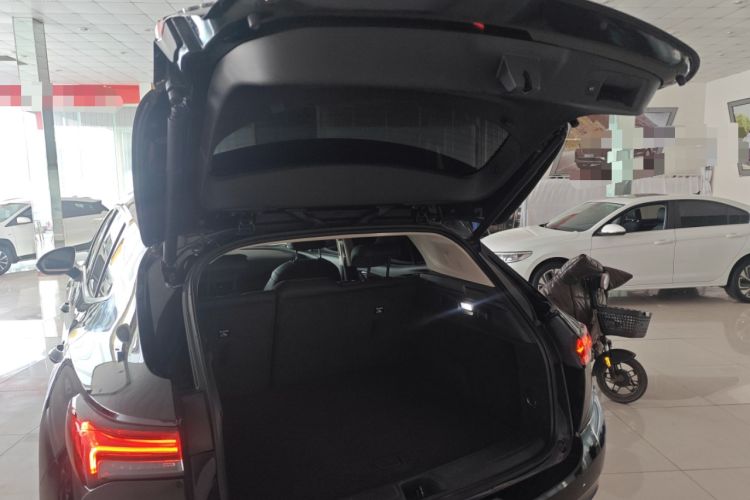 Used Buick Envision 2022 Facelift Encore S 652T Two-Wheel-Drive Luxury Model
