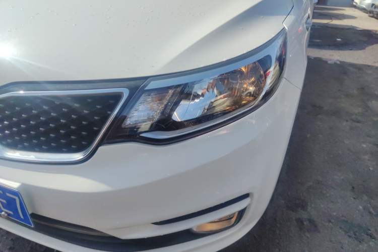 Used Kia K2 2015 Sedan 1.4L Automatic GLS
