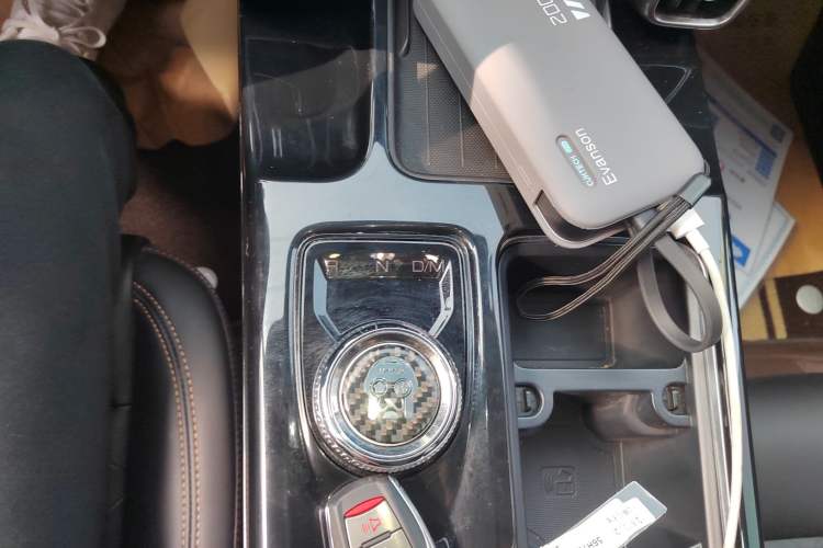 Used Haval DARGO 2022 2.0T DCT Two-Wheel Drive Huazhong Hound Edition
