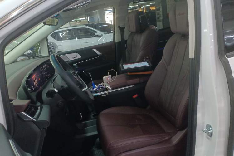 Used Buick Century 2025 2.0T Six-Seater YinShi Edition
