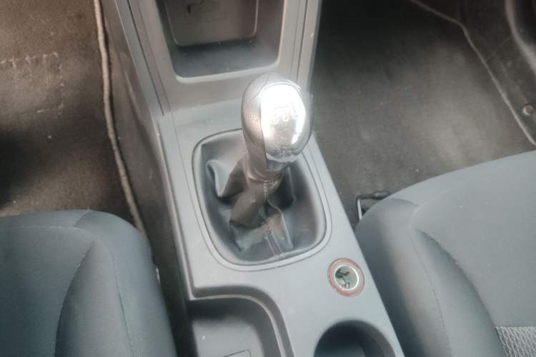 Used Roewe 350 2014 1.5L Manual Xunchi Edition
