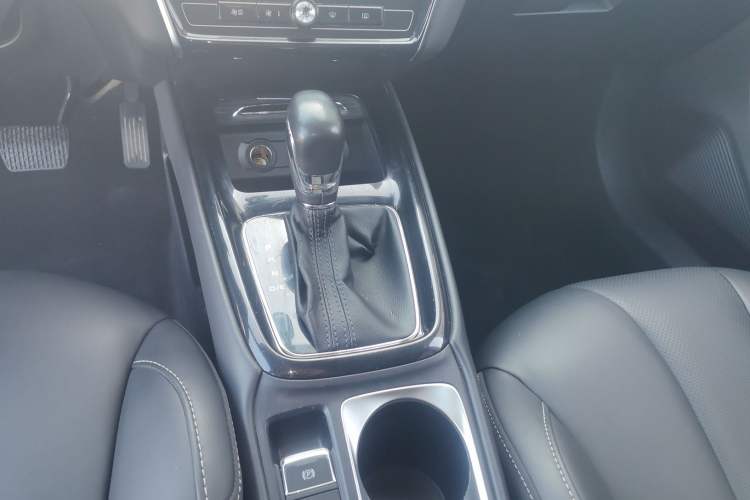 Used Roewe i5 2019 1.5L Automatic 4G Connected Linghao Flagship Edition
