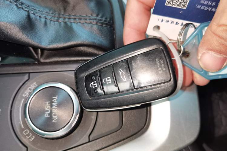 Used Toyota Wildlander 2023 Dual-Motor 2.5L E-CVT Four-Wheel Drive Prestige Edition