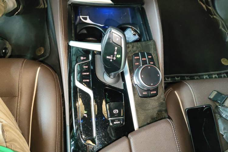 Used BMW 5 Series 2021 525Li M Sport Package