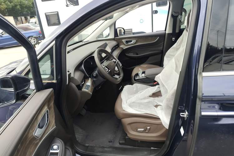 Used Roewe iMAX8 New Energy 2022 Golden Edition