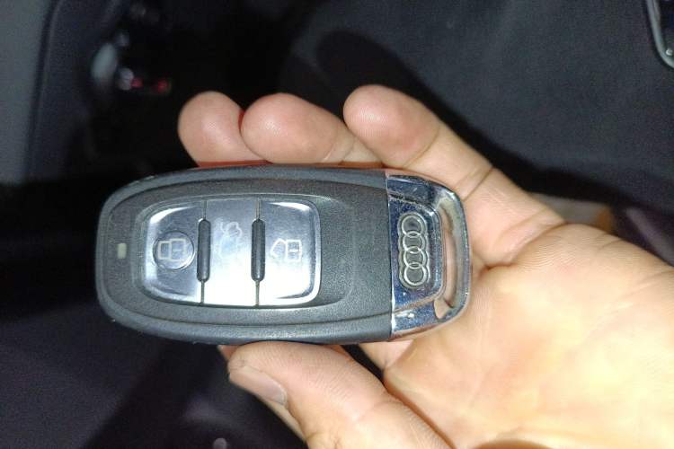 Used Audi Q5 2017 Plus 40 TFSI Ambition Model