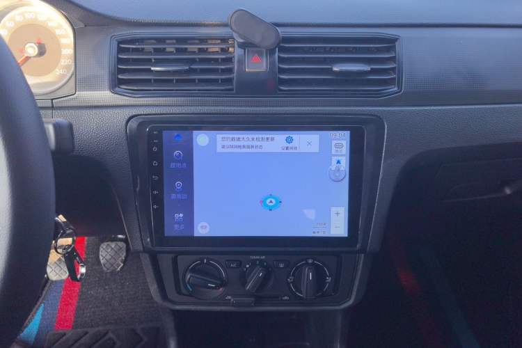 Used Volkswagen Santana 2016 1.4L Manual Fashion Edition