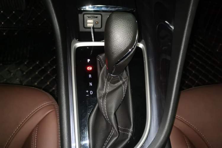 Used Buick GL6 2019 18T 6-Seater Connected Luxury Version China VI Standard
