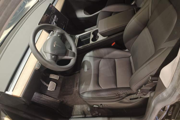 Used Tesla Model Y 2022 Performance High-Performance All-Wheel-Drive Version
