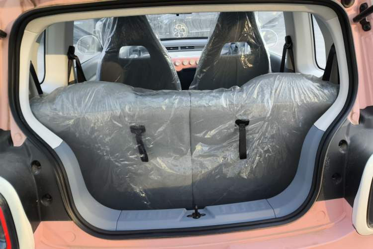 Used Bestune Pony 2024 170km Range Energizing Horse