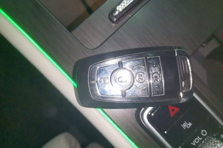 Used Lincoln Corsair 2023 2.0T All-Wheel-Drive Prestige Version
