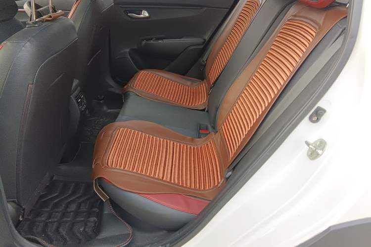 Used Kia KX Cross 2018 1.6L Automatic Dynamic Sunroof Version