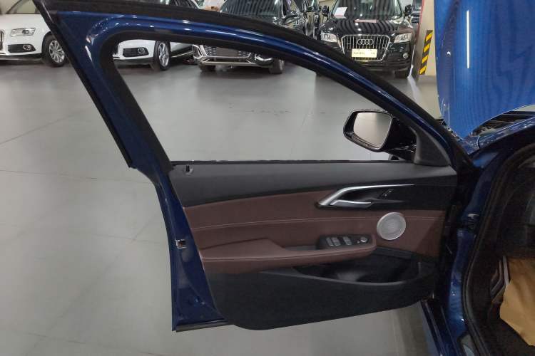 Used BMW 1 Series 2022 120i M Sport Night Edition
