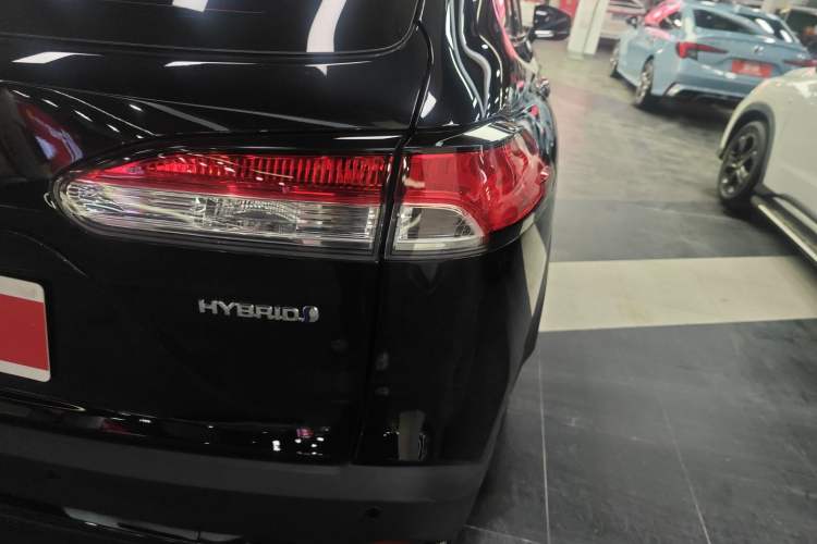 Used Toyota FRONTLANDER 2023 2.0L Smart Electric Hybrid Dual-Engine Leading Edition
