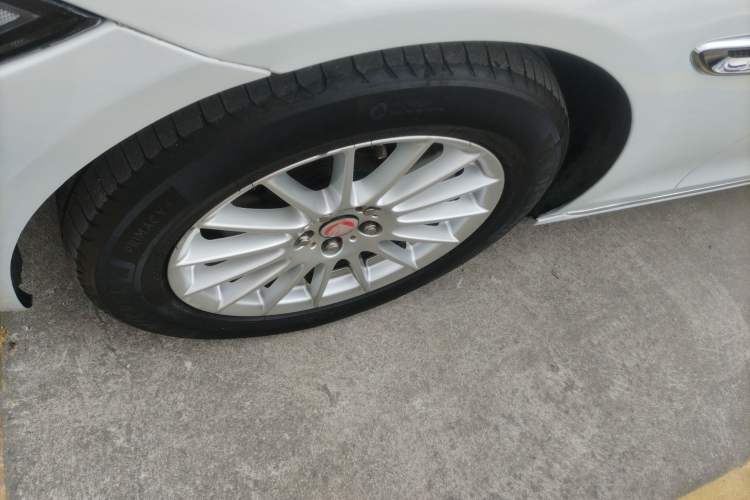 Used Jaguar XFL 2017 XFL 2.0T 200PS Windflower Edition