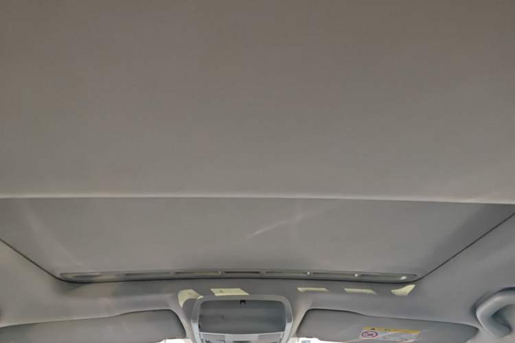 Used Volkswagen Sagitar 2015 1.6L Manual Comfort Model