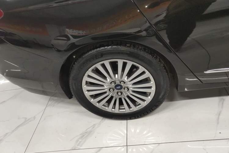 Used Ford Taurus 2015 EcoBoost 245 Luxury Model