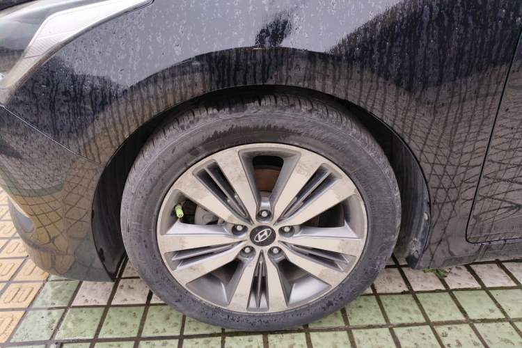 Used Hyundai Mistra 2014 1.8L Automatic Deluxe DLX Model
