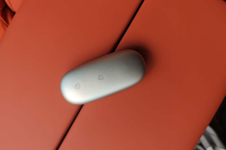 Used Li Auto L8 2024 PRO Model
