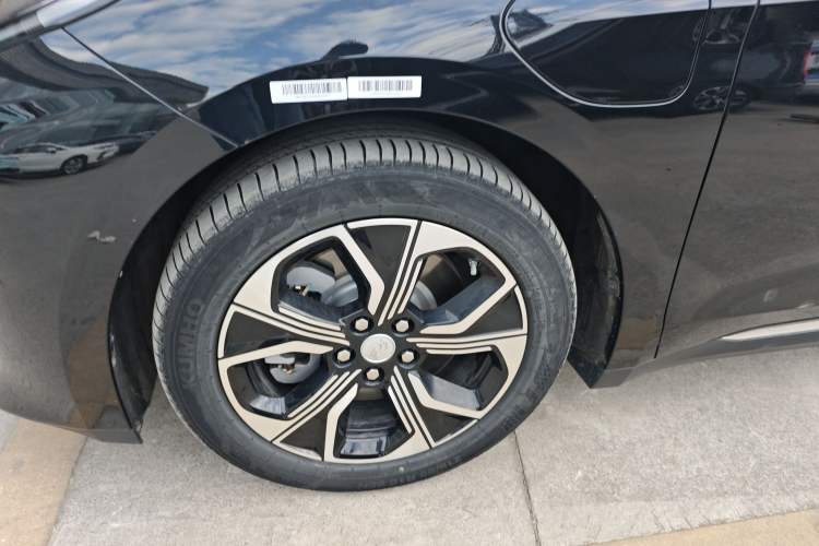 Used Hongqi E-QM5 2023 Revised Version Basic Travel Edition
