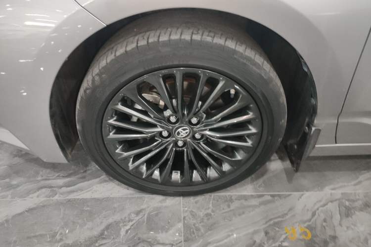 Used Toyota Avalon 2022 2.0L XLE Premium Edition
