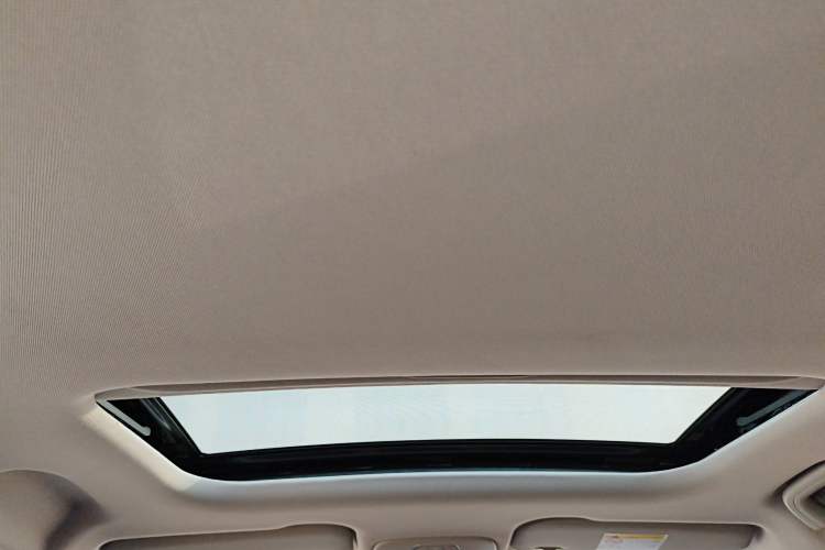 Used Geely Auto Vision X3 2021 PRO 1.5L CVT Deluxe Model
