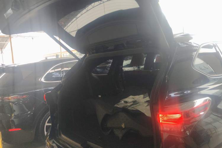 Used Toyota Crown Land Cruiser 2021 2.5L HEV Four-Wheel Drive Flagship Edition
