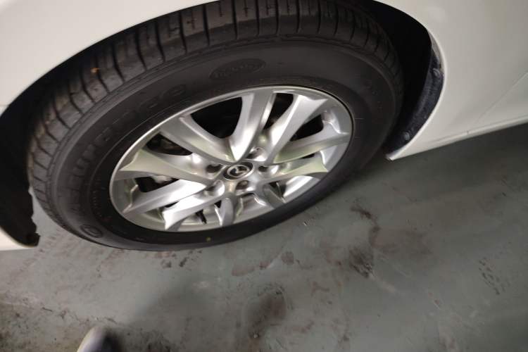 Used Mazda Mazda 3 Axela 2017 Sedan 1.5L Automatic Luxury Model Emission Standard China V
