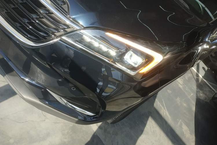 Used Buick Envision 2021 532T Two-Wheel-Drive Luxury Version
