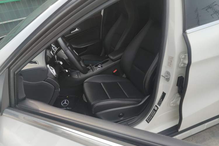 Used Mercedes-Benz GLA 2016 GLA 220 4MATIC Fashion Edition
