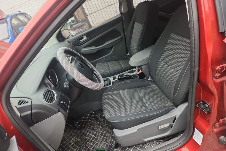 Used Ford Focus 2013 Hatchback Classic 1.8L Automatic Millionth Anniversary Edition
