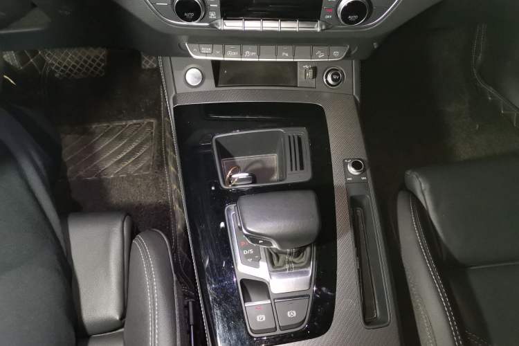 Used Audi Q5L 2023 40T Fashionable and Dynamic Edition