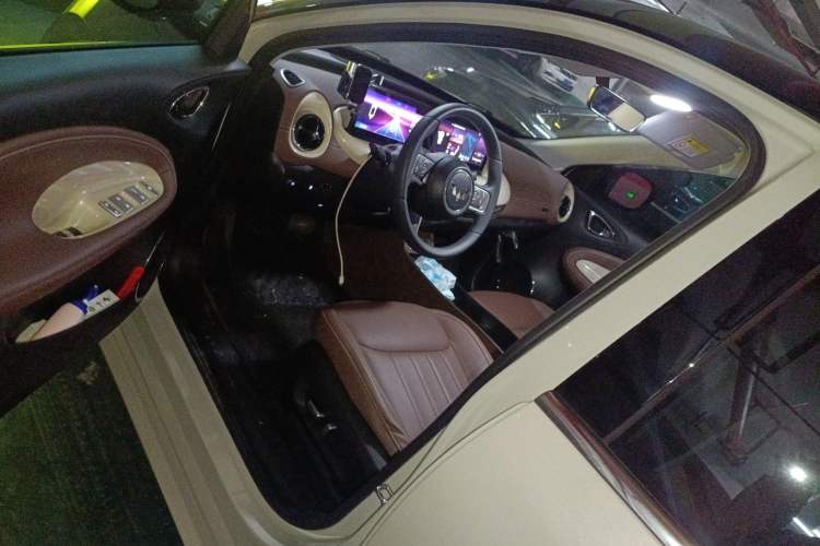 Used Wuling Bingo 2023 333 km Lingxi Connected+ Version
