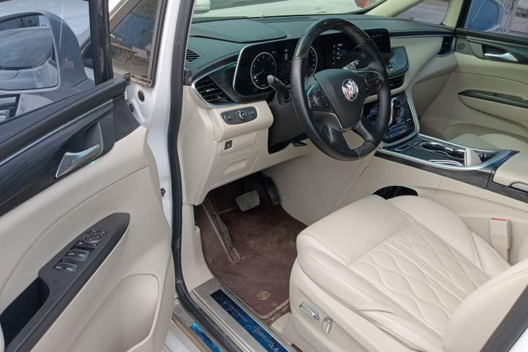 Used Buick GL8 2022 ES Landtrek 653T Comfort Edition
